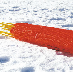 Skipisten-Begrenzungszaun mit Polyesterstäben, Größe: 50 x 1,10 m